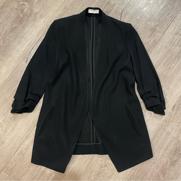 Babaton Power Hip Blazer in Black - Picture 3 of 10